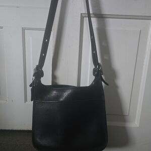 Coach Vintage 9966 Black Leather Shoulder Bag With Nickel Hardware